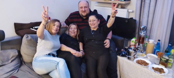Wesołych i Szczęśliwego – Książenice